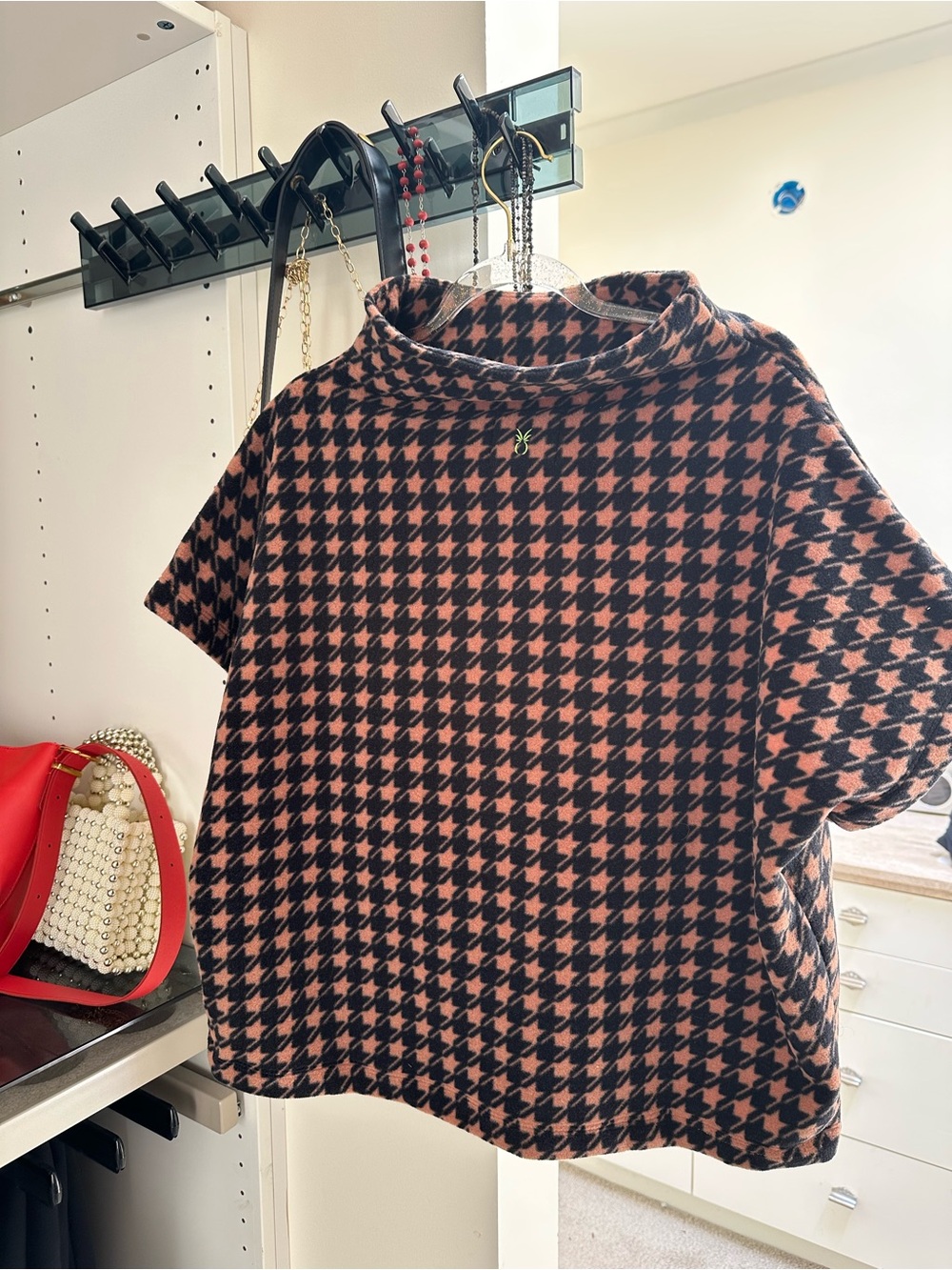 Dudley Stephens Black and Coral Houndstooth Short Sleeve Top